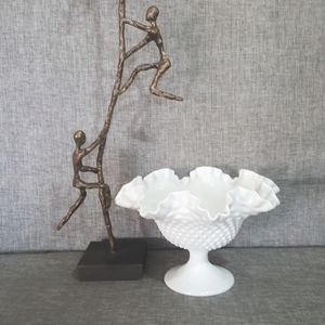 Fenton Hob Nail Pedestal Bowl